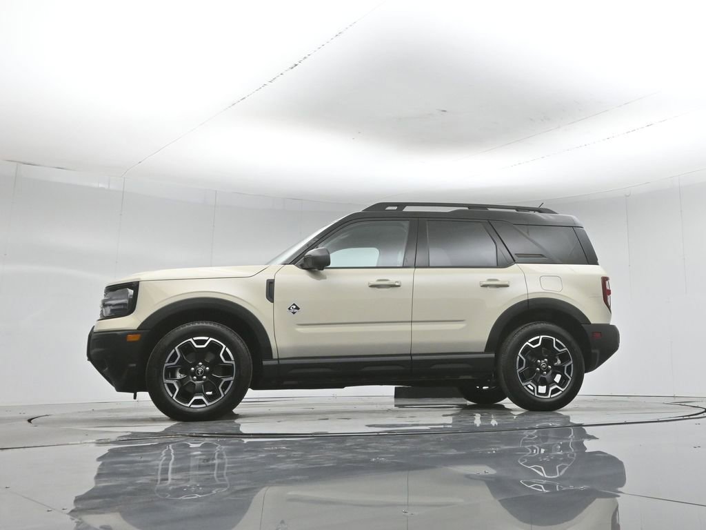 Certified 2025 Ford Bronco Sport Outer Banks w/ Outer Banks Tech Package+ AWD/4WD image 53