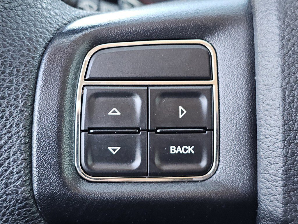Used 2017 Dodge Journey SE w/ Flexible Seating Group FWD image 19
