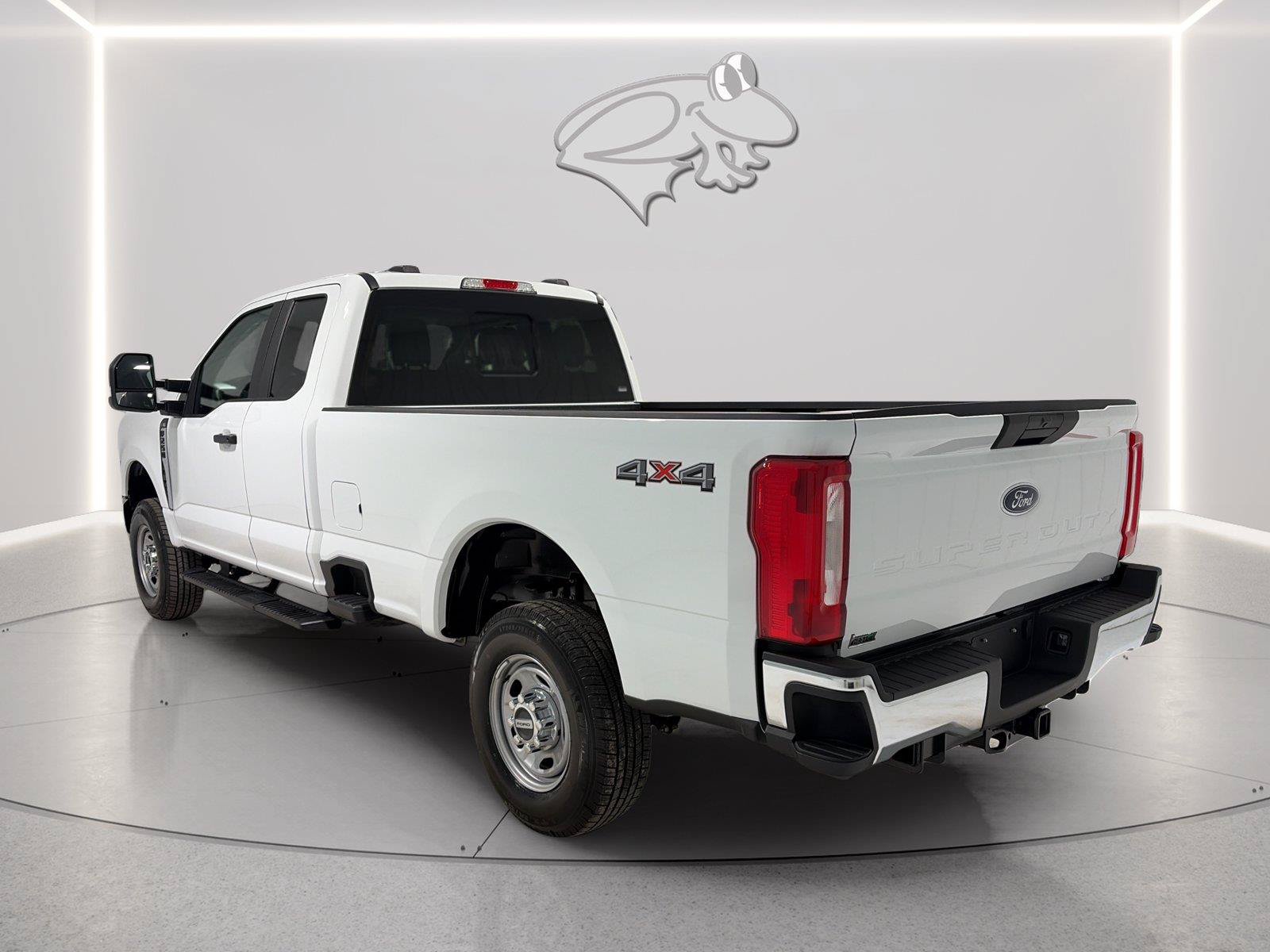 Certified 2026 Ford F250 XL w/ XL Chrome Package AWD/4WD image 3