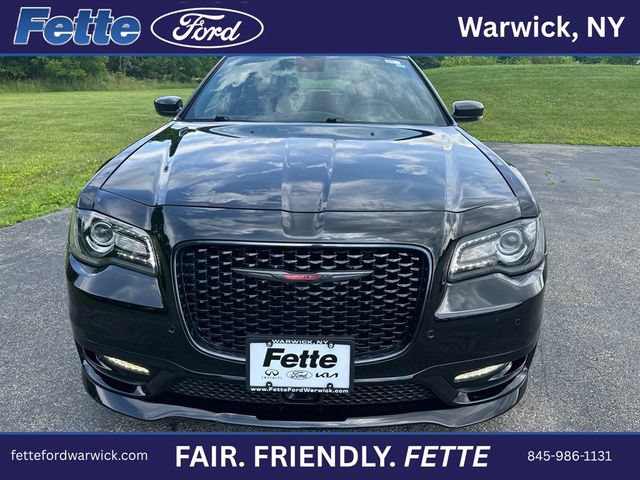 Used 2023 Chrysler 300 S w/ Comfort Group RWD image 3