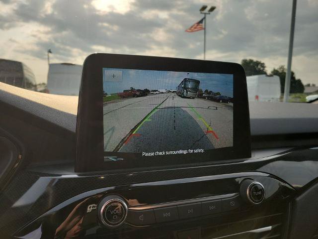 Certified 2025 Ford Escape ST-Line Select AWD/4WD image 27