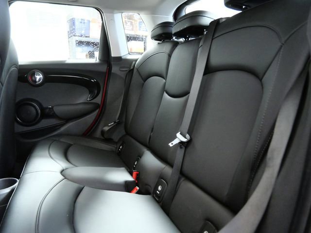 Used 2019 MINI Cooper 4-Door Hardtop image 15