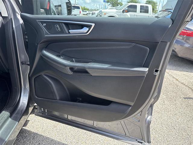 Certified 2024 Ford Edge Titanium AWD/4WD image 21
