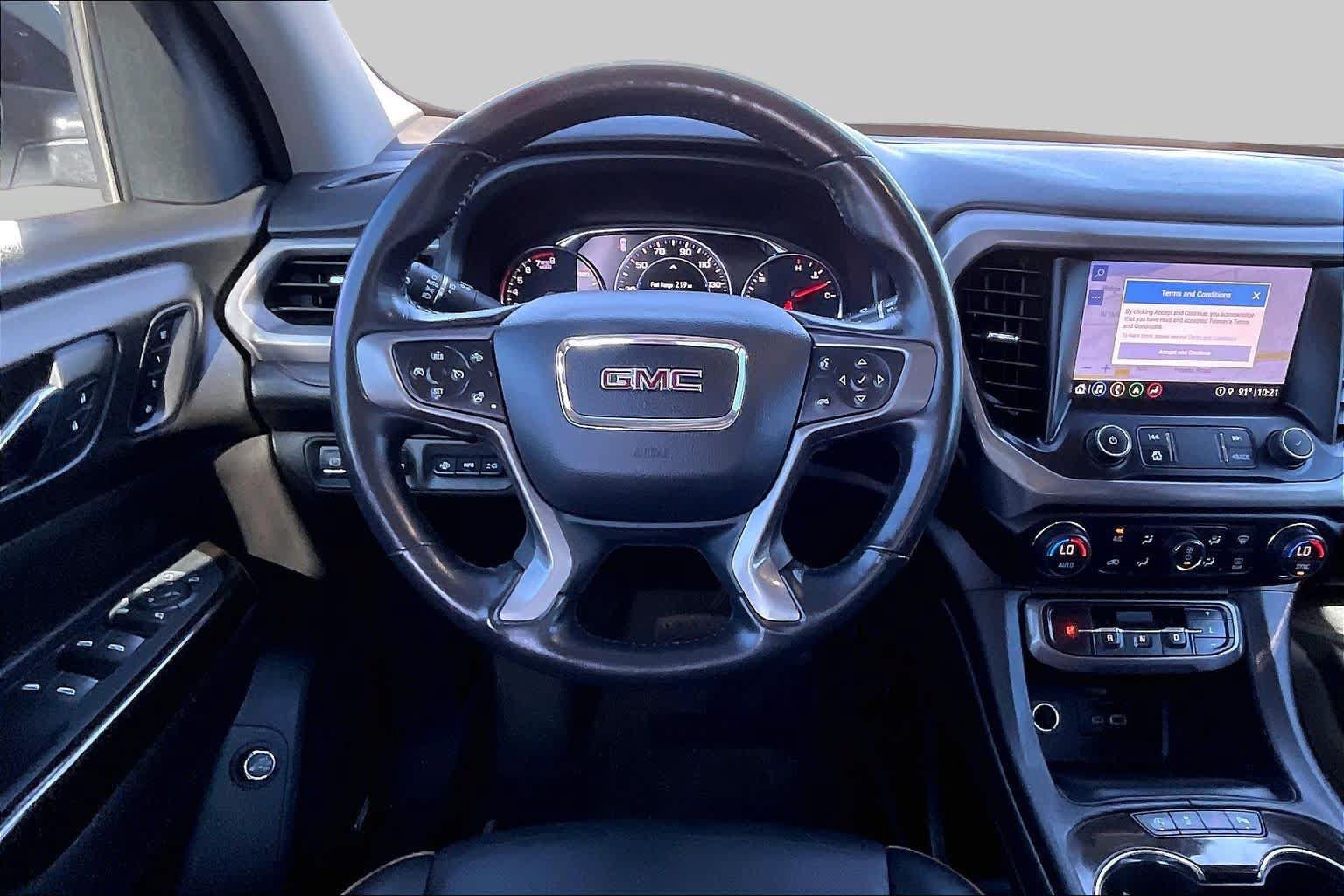 Used 2022 GMC Acadia AT4 w/ Technology Package AWD/4WD image 6