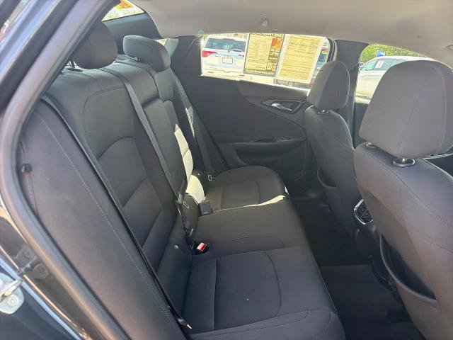 Used 2018 Chevrolet Malibu LT FWD image 35