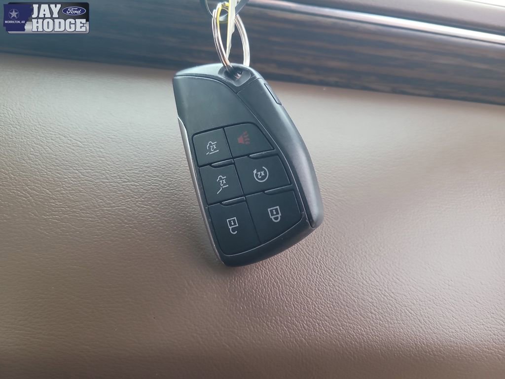 Used 2023 Chevrolet Tahoe High Country image 35