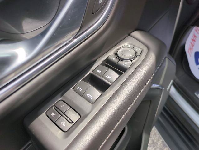 Used 2023 Chevrolet Tahoe LT w/ Luxury Package AWD/4WD image 10