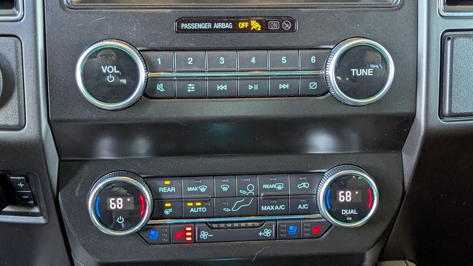 Certified 2019 Ford Expedition Limited w/ Equipment Group 301A image 28