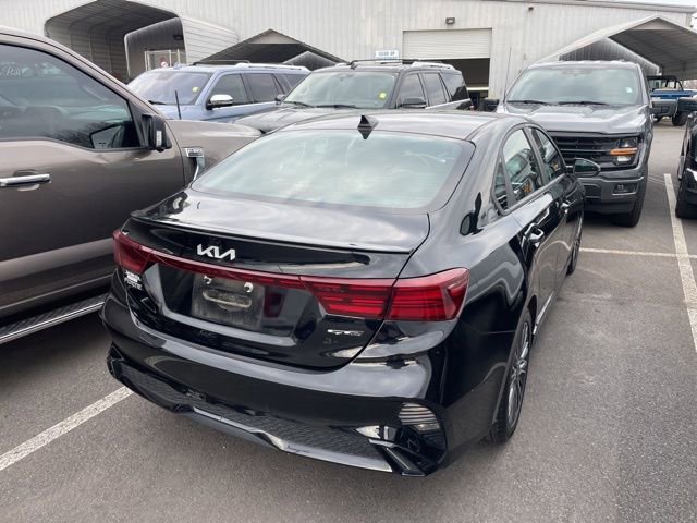 Used 2023 Kia Forte GT-Line image 3