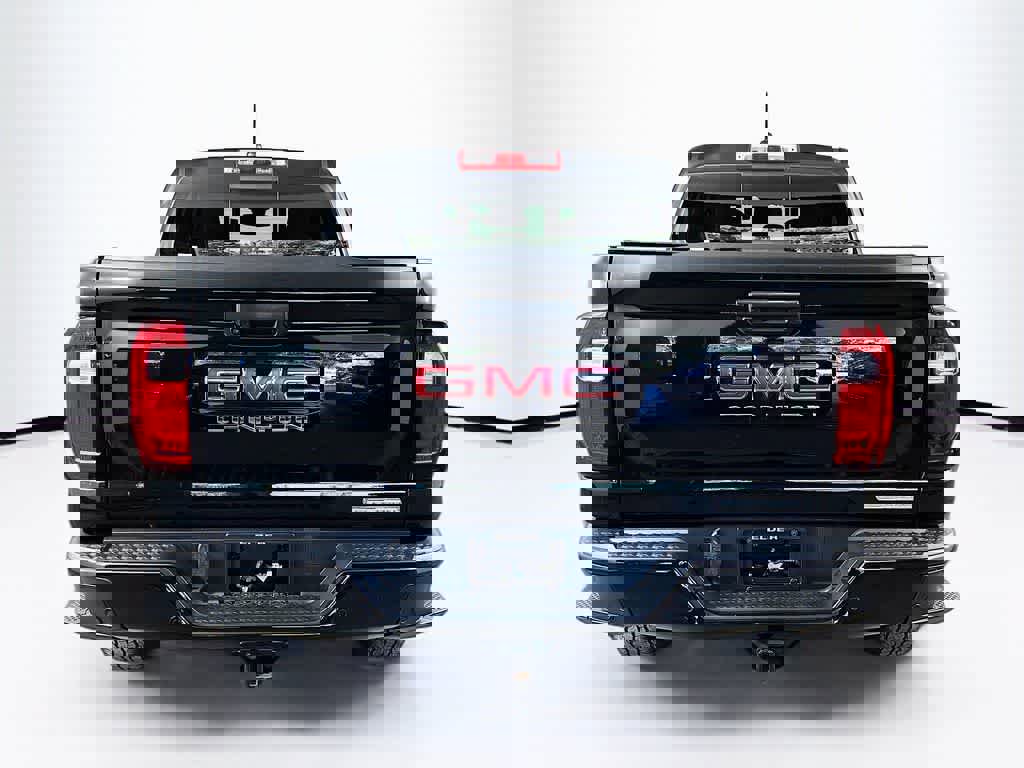 Used 2023 GMC Canyon Elevation w/ Elevation Premium Package image 5