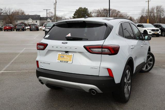 Certified 2025 Ford Escape Platinum image 4