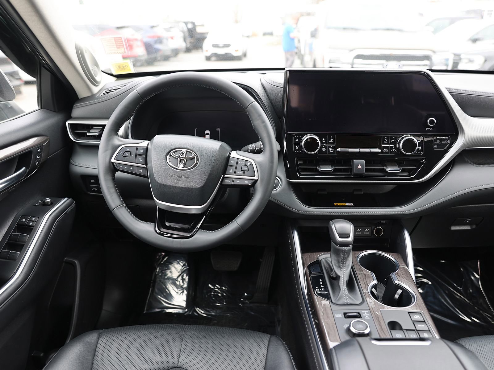 Used 2023 Toyota Highlander Platinum AWD/4WD image 16