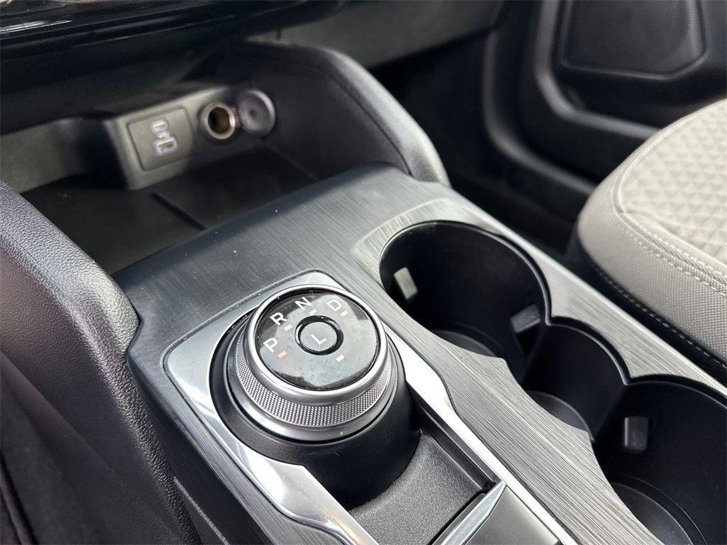 Certified 2022 Ford Escape SE w/ SE Sport Appearance Package image 32