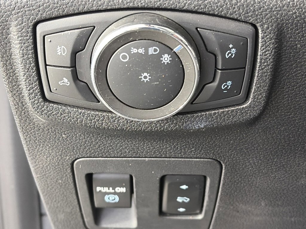 Certified 2019 Ford F150 XLT w/ Equipment Group 302A Luxury image 24