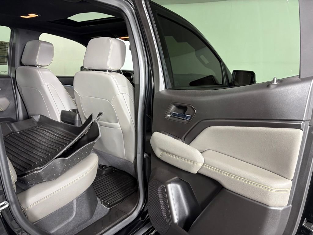 Used 2024 Chevrolet Colorado ZR2 w/ Technology Package image 34