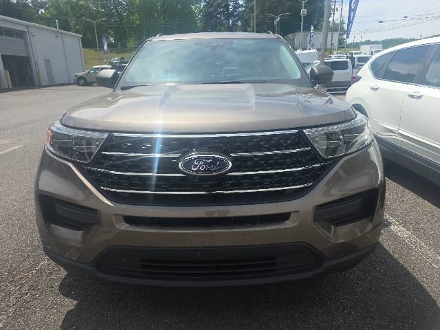 Certified 2021 Ford Explorer XLT AWD/4WD image 2