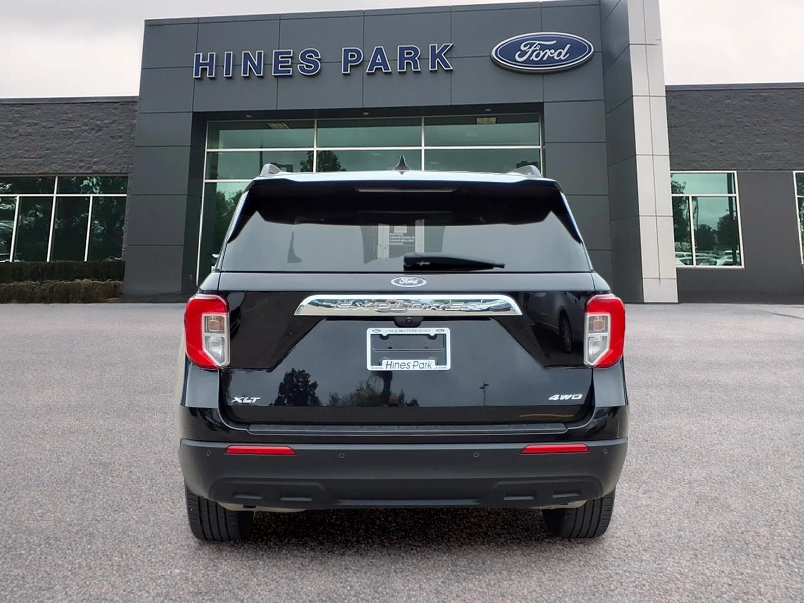 Certified 2023 Ford Explorer XLT AWD/4WD image 6