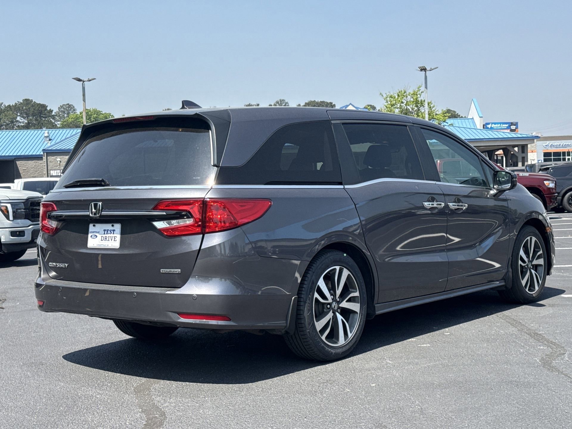 Used 2023 Honda Odyssey Touring image 3