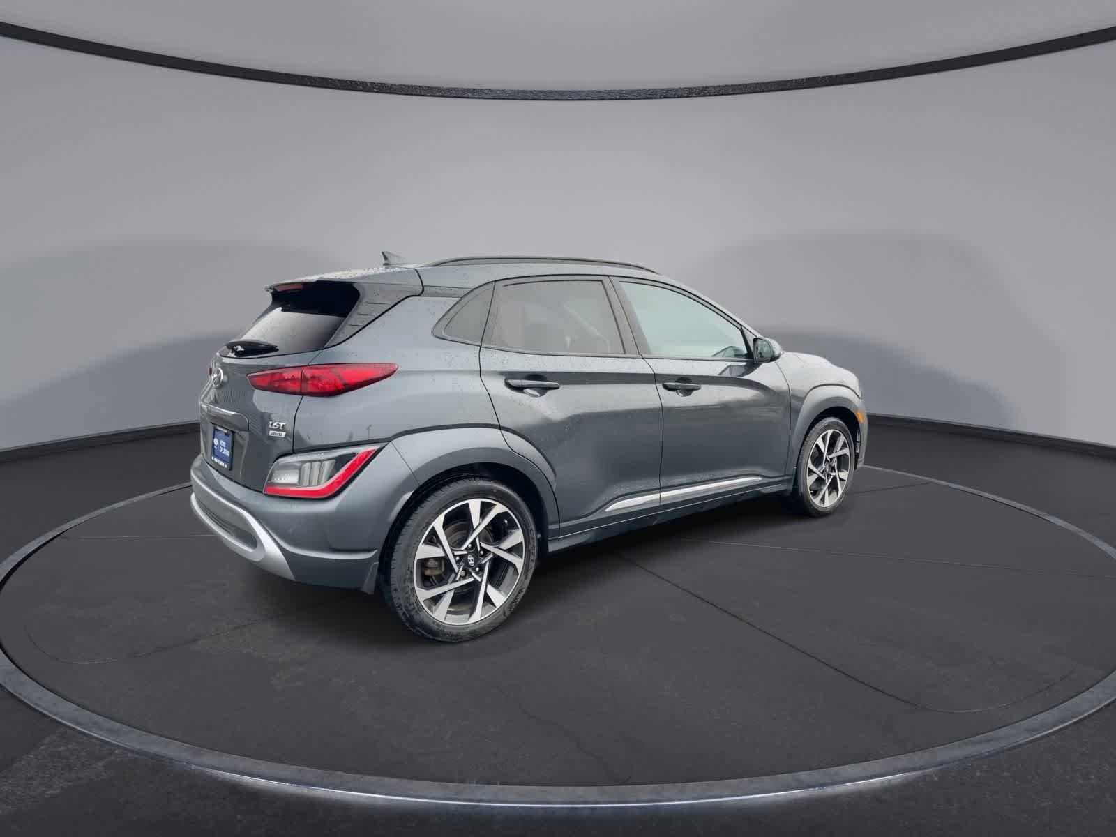 Used 2022 Hyundai Kona Limited w/ Cargo Package AWD/4WD image 4