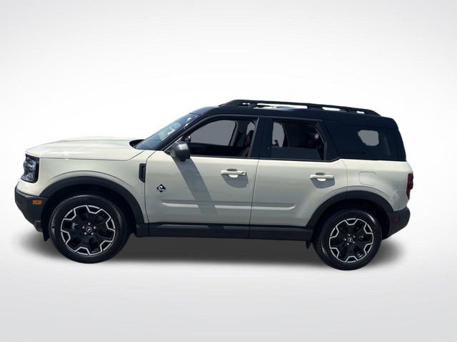 Certified 2025 Ford Bronco Sport Outer Banks w/ Outer Banks Tech Package+ AWD/4WD image 2