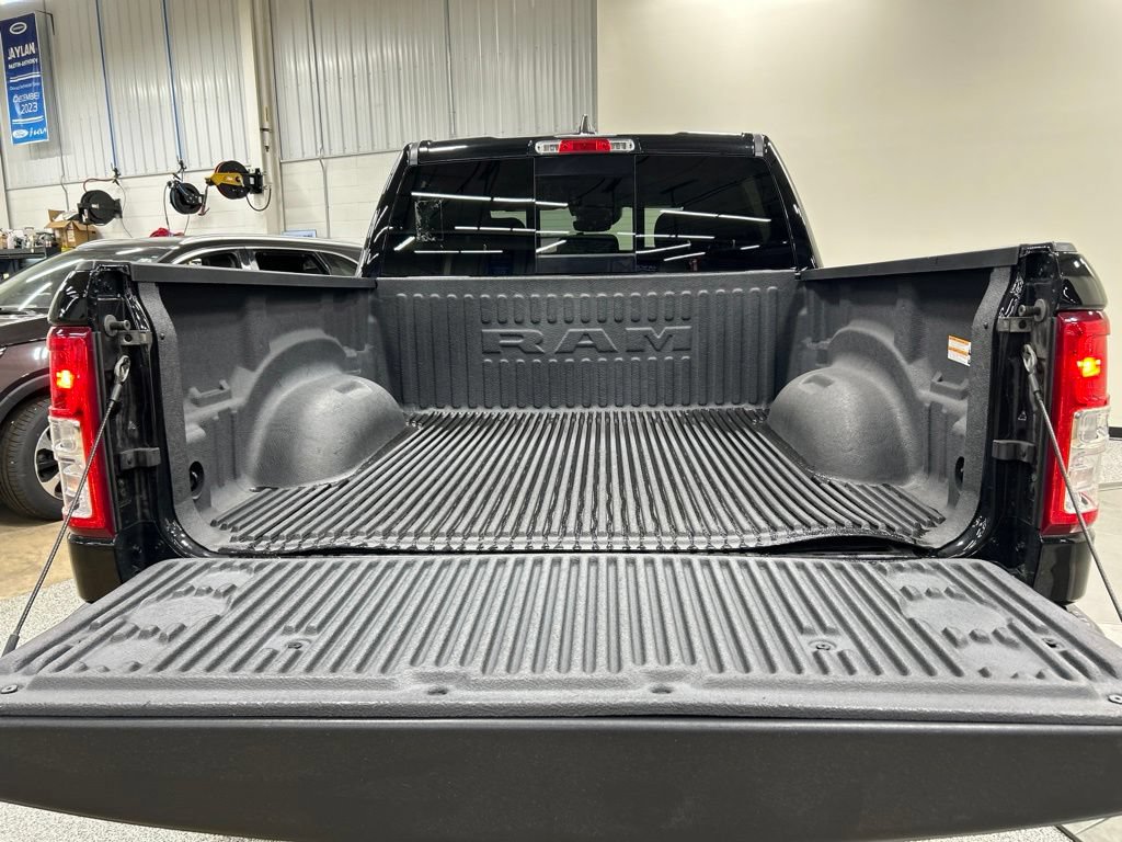 Used 2023 RAM 1500 Big Horn AWD/4WD image 27