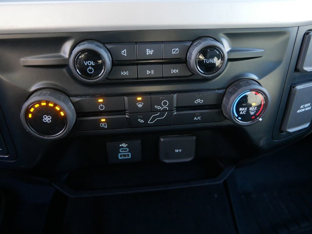 Certified 2023 Ford F350 XLT image 22