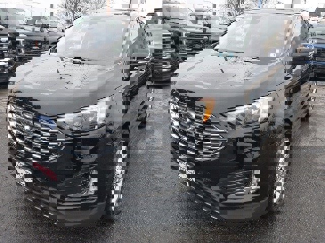 Certified 2024 Ford Edge Titanium image 4