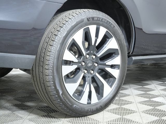 Certified 2025 Ford Expedition Platinum w/ Driver's Package AWD/4WD image 7