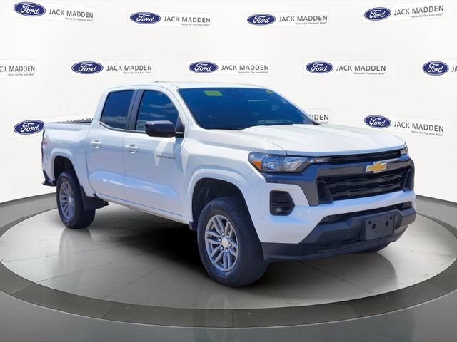 Used 2023 Chevrolet Colorado LT w/ LT Convenience Package II AWD/4WD image 7