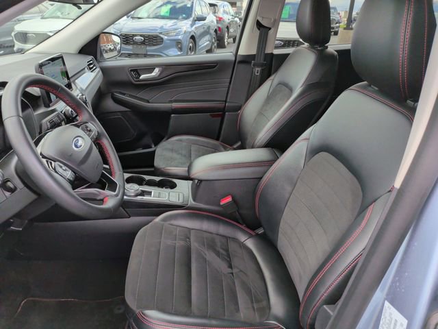 Certified 2022 Ford Escape SEL w/ SEL Stealth AWD Package image 4
