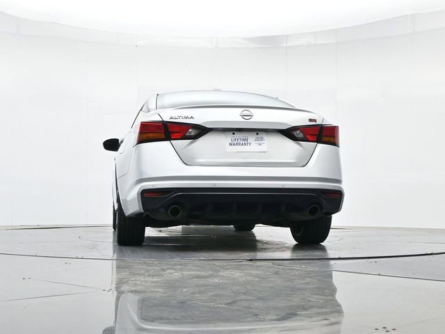 Used 2024 Nissan Altima 2.5 SR FWD image 38