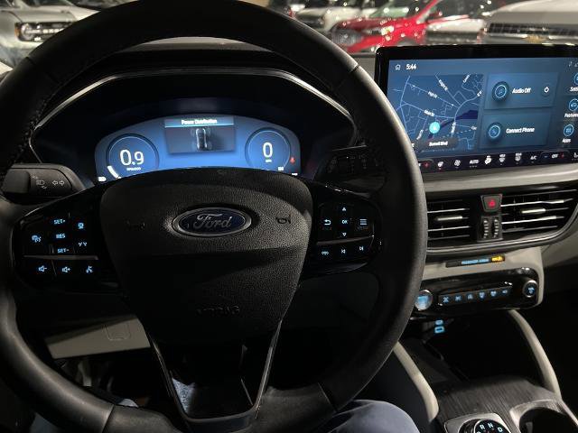 Certified 2023 Ford Escape Platinum w/ Premium Technology Package image 29