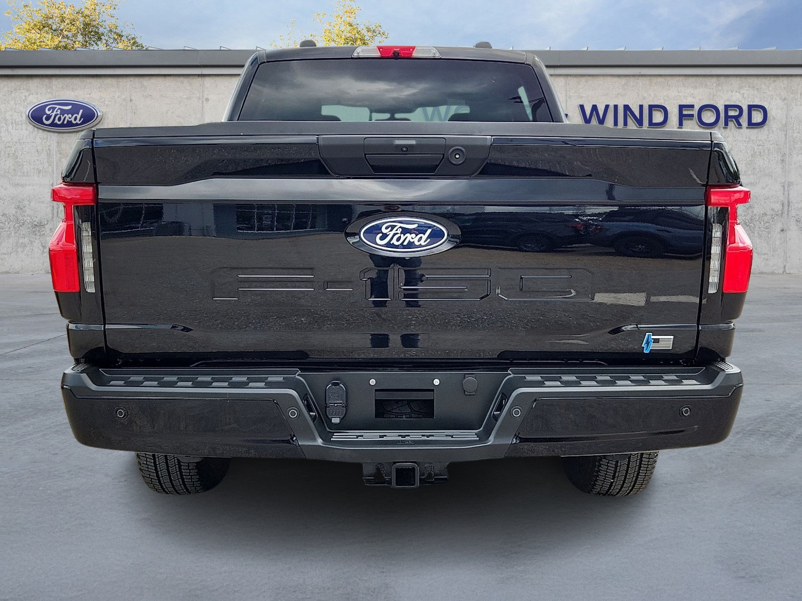 Certified 2025 Ford F150 Lightning XLT AWD/4WD image 5
