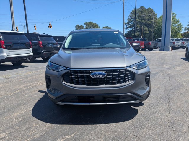 Certified 2025 Ford Escape Active w/ Cold Weather Package AWD/4WD image 3