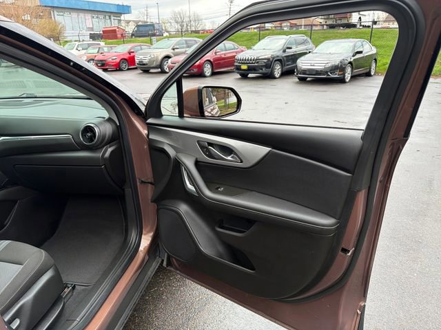 Used 2023 Chevrolet Blazer LT image 13