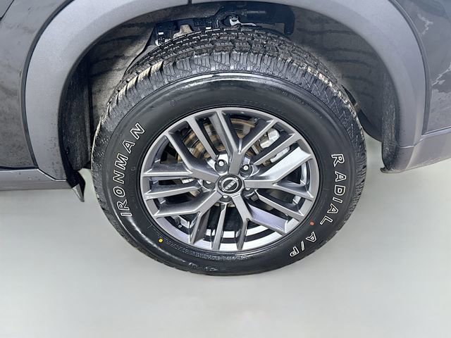 Used 2024 Nissan Rogue S image 28