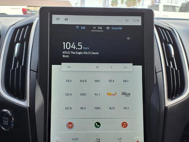 Certified 2022 Ford Edge SE image 17