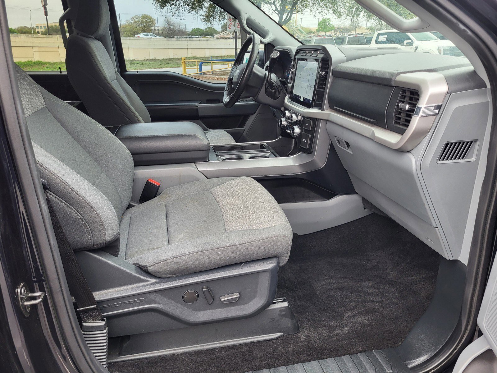 Certified 2022 Ford F150 XLT w/ Equipment Group 302A High image 12