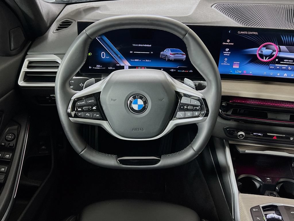 Used 2025 BMW 330i xDrive Sedan AWD/4WD image 14