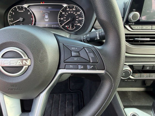 Used 2025 Nissan Altima 2.5 SV AWD/4WD image 15