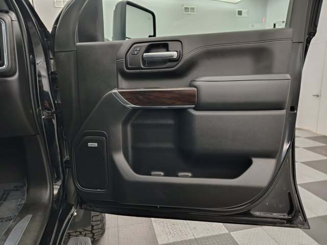 Used 2022 GMC Sierra 2500 SLT w/ SLT Preferred Package AWD/4WD image 29