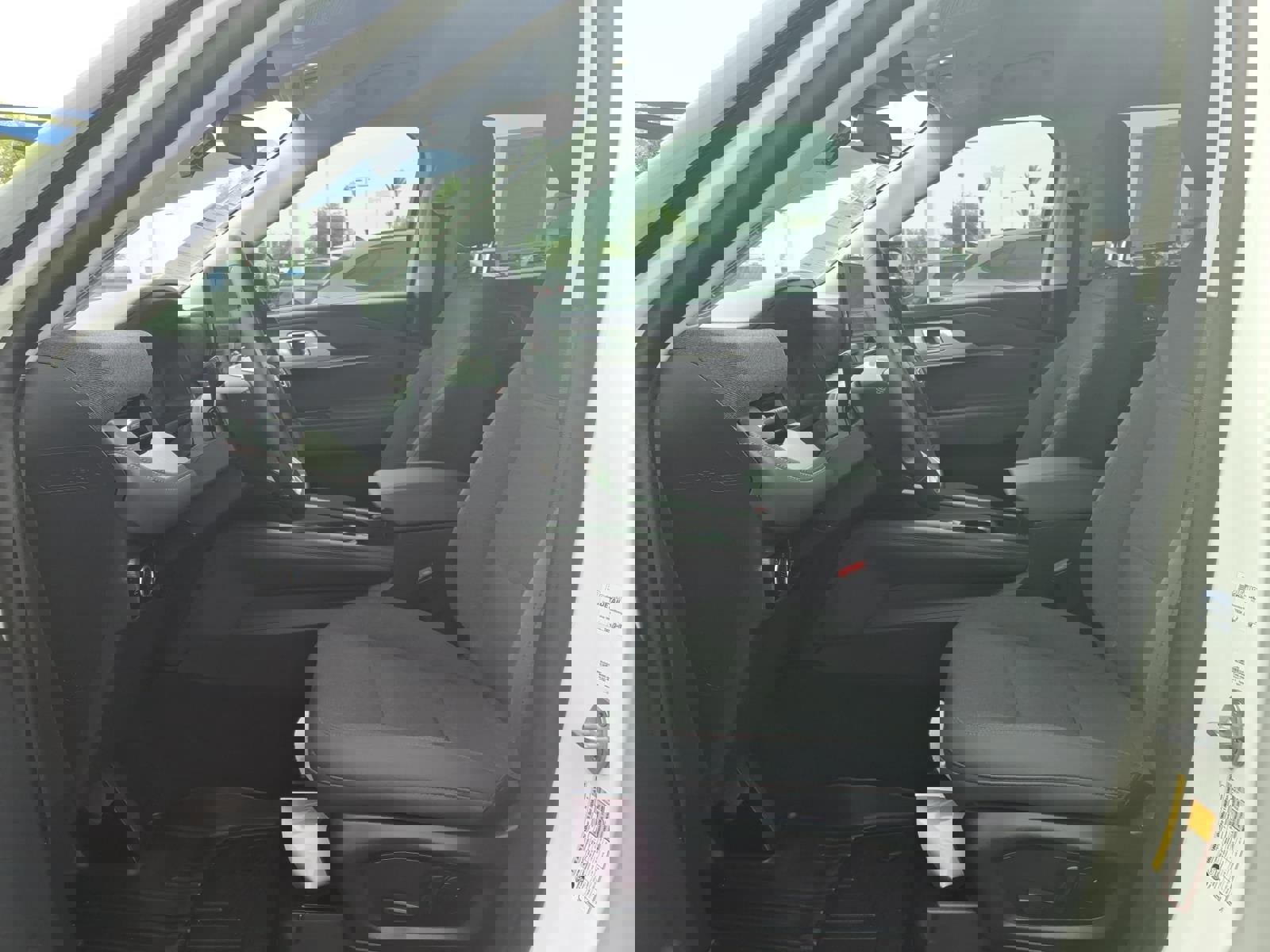 Certified 2025 Ford Explorer Active image 24