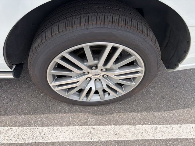 Certified 2022 Ford Expedition Platinum AWD/4WD image 11
