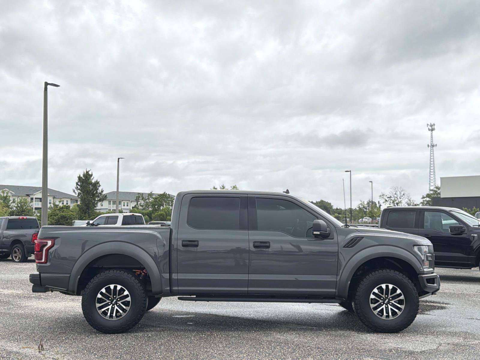 Certified 2020 Ford F150 Raptor w/ Equipment Group 801A Mid AWD/4WD image 3