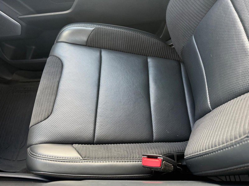 Certified 2022 Ford F150 Raptor w/ Equipment Group 801A High image 25