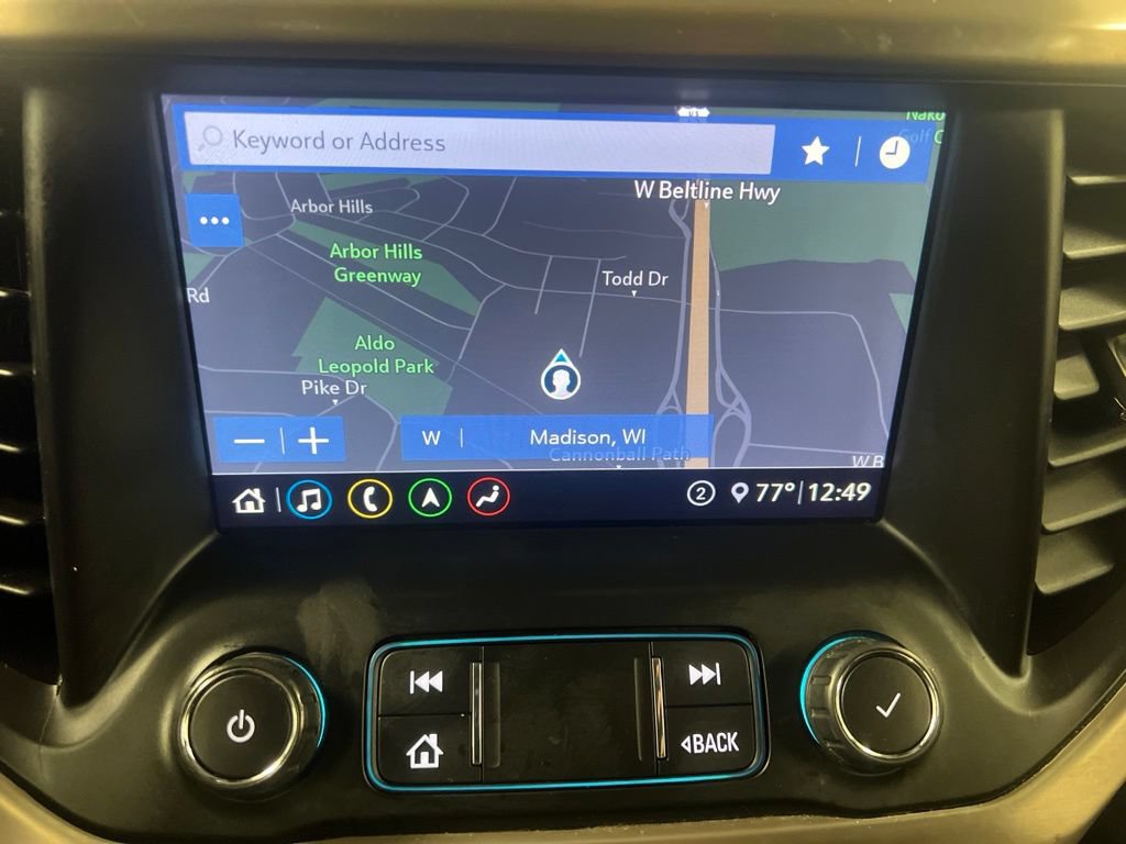 Used 2020 GMC Acadia Denali w/ Technology Package FWD image 11