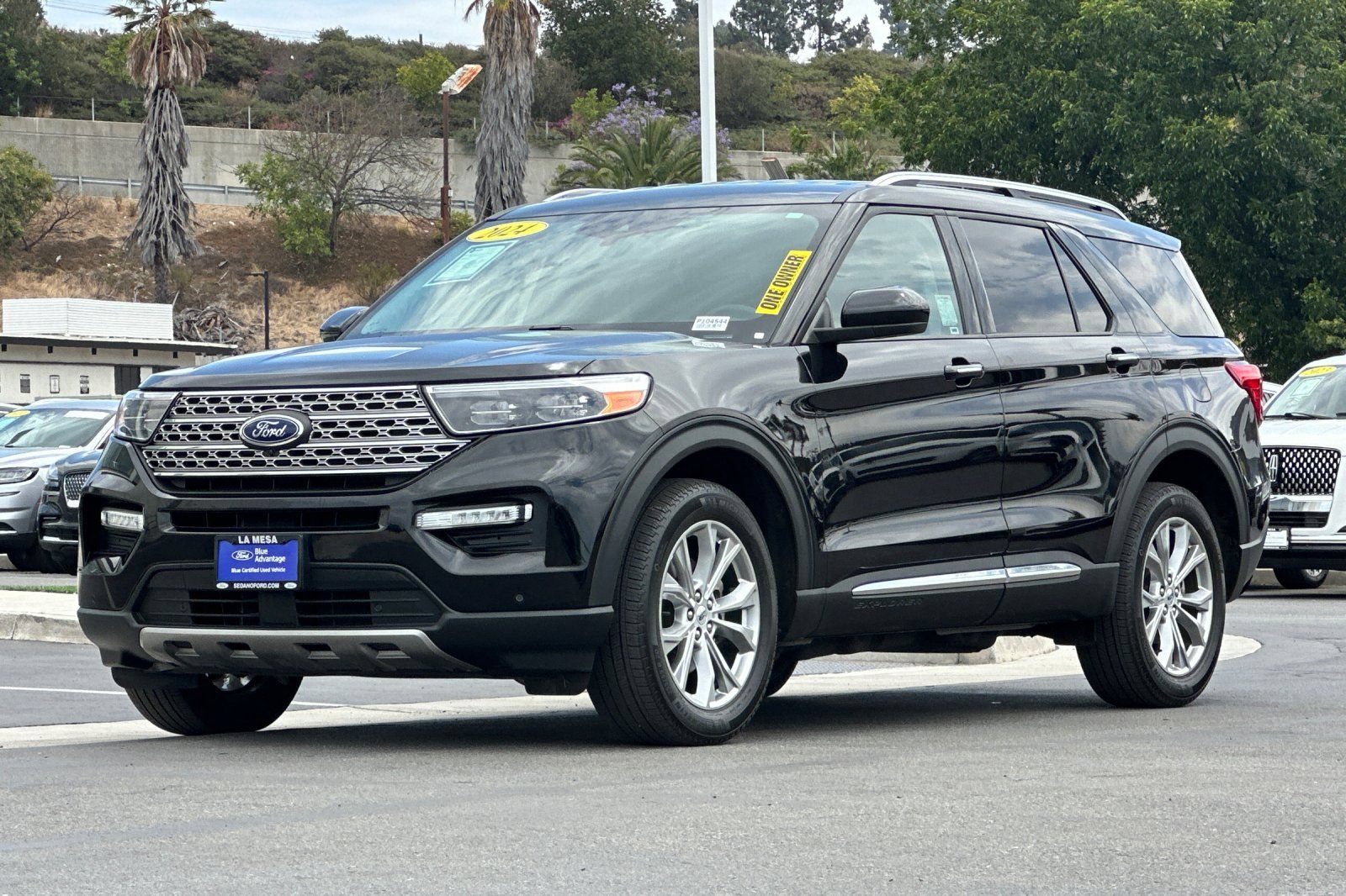 Certified 2024 Ford Explorer Limited AWD/4WD image 7
