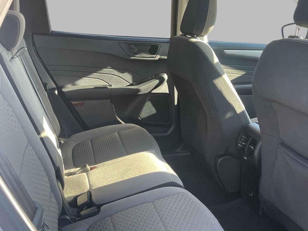 Certified 2022 Ford Escape SE w/ Convenience Package image 18