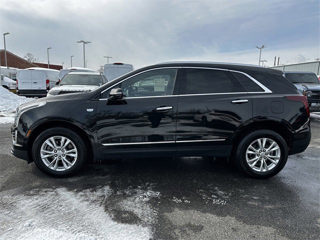 Used 2023 Cadillac XT5 Luxury image 2