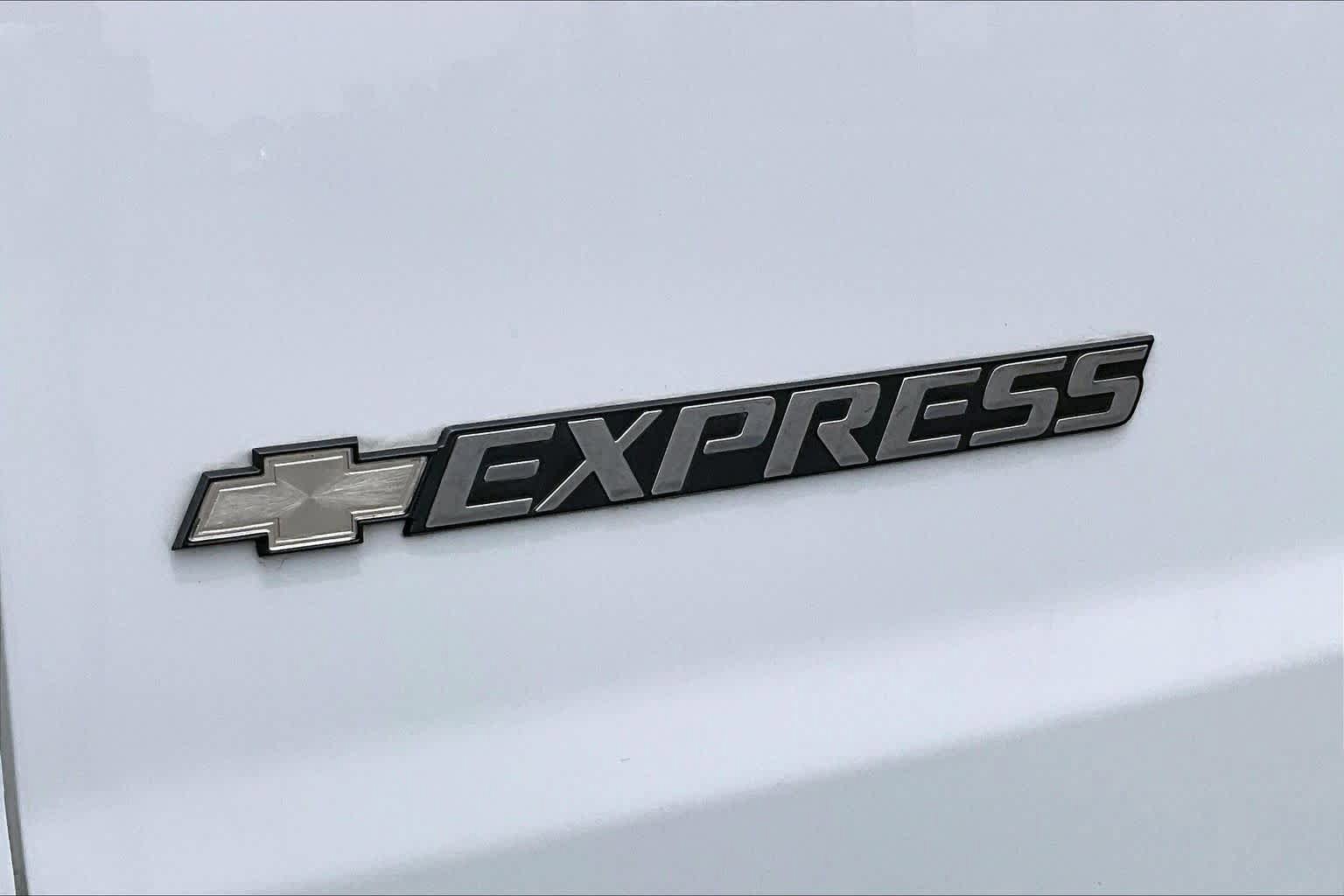 Used 2021 Chevrolet Express 3500 LT w/ LT Preferred Equipment Group RWD image 29